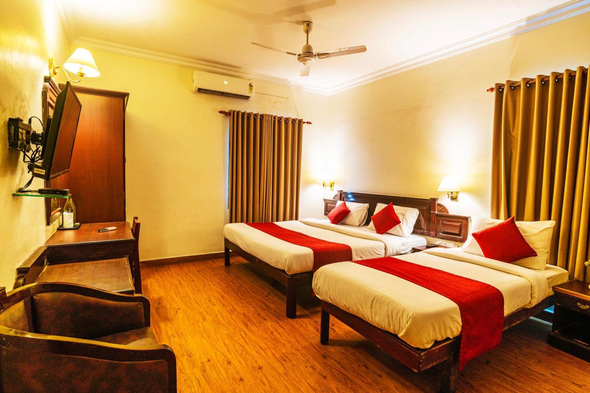 Hotel Archana Inn Kochi Kamer foto