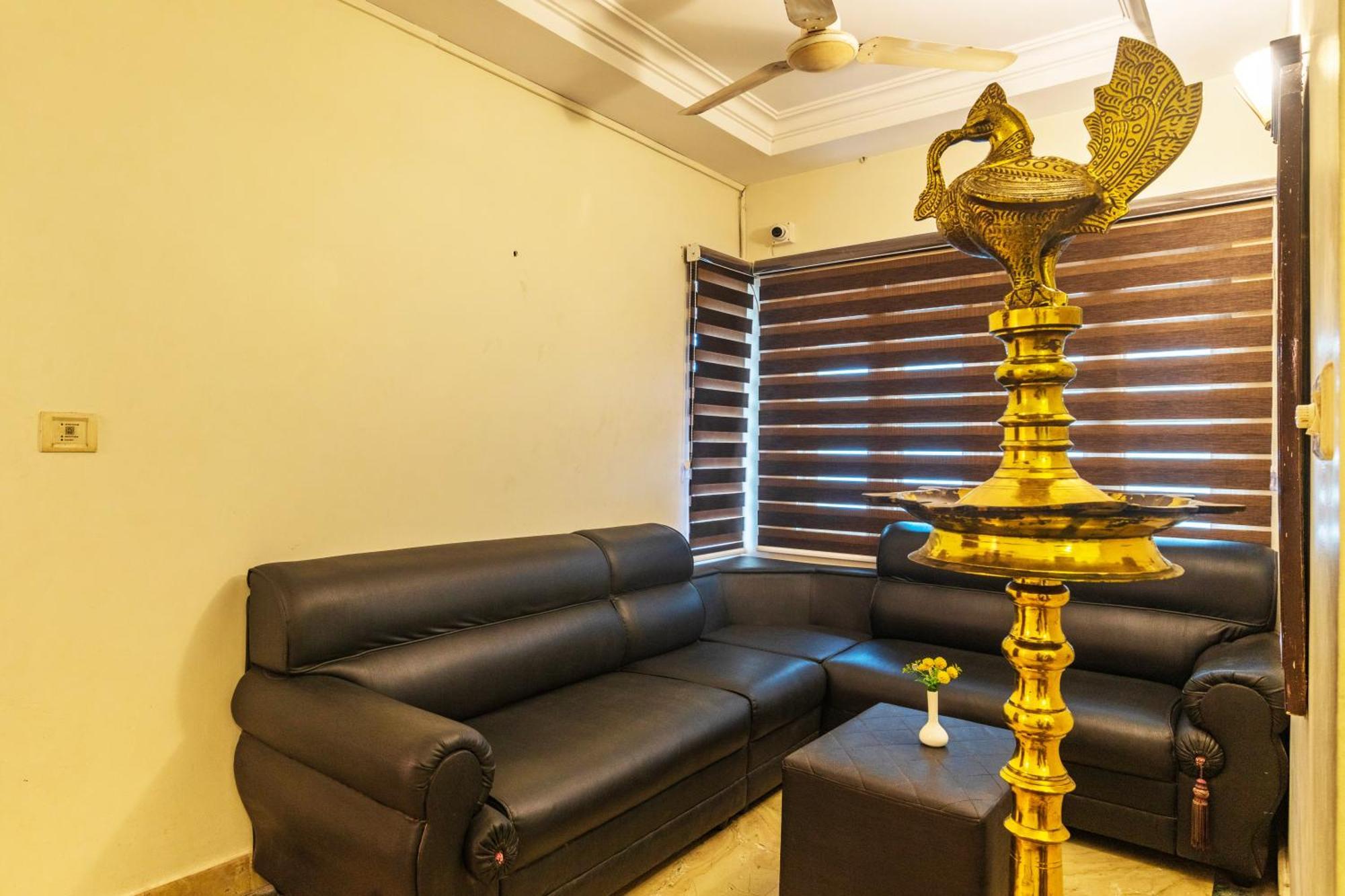 Hotel Archana Inn Kochi Buitenkant foto