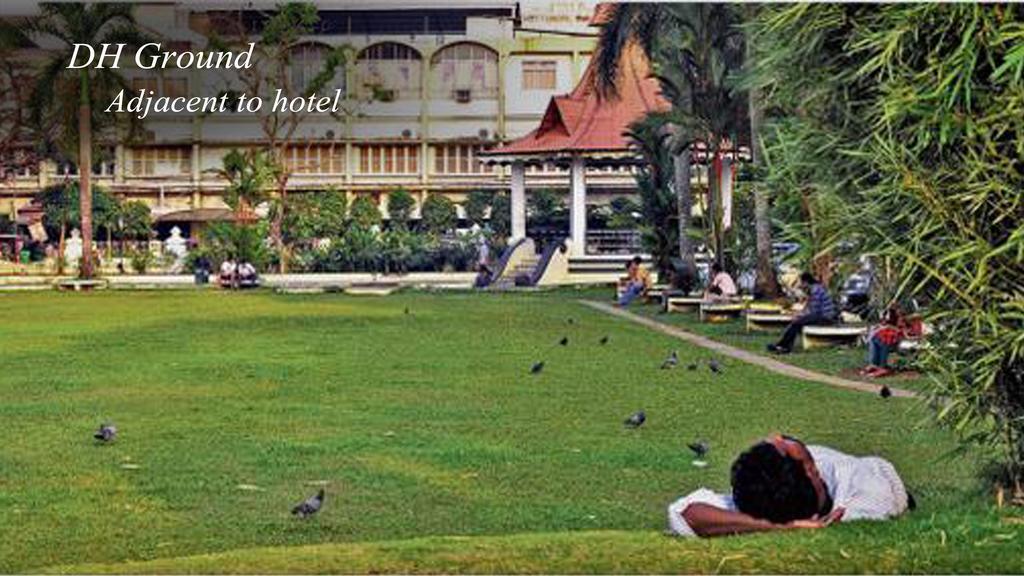 Hotel Archana Inn Kochi Buitenkant foto