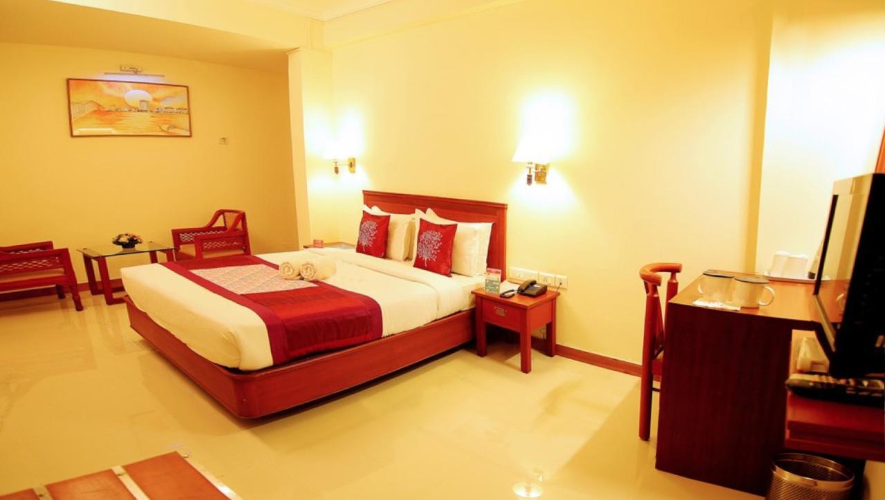 Hotel Archana Inn Kochi Buitenkant foto