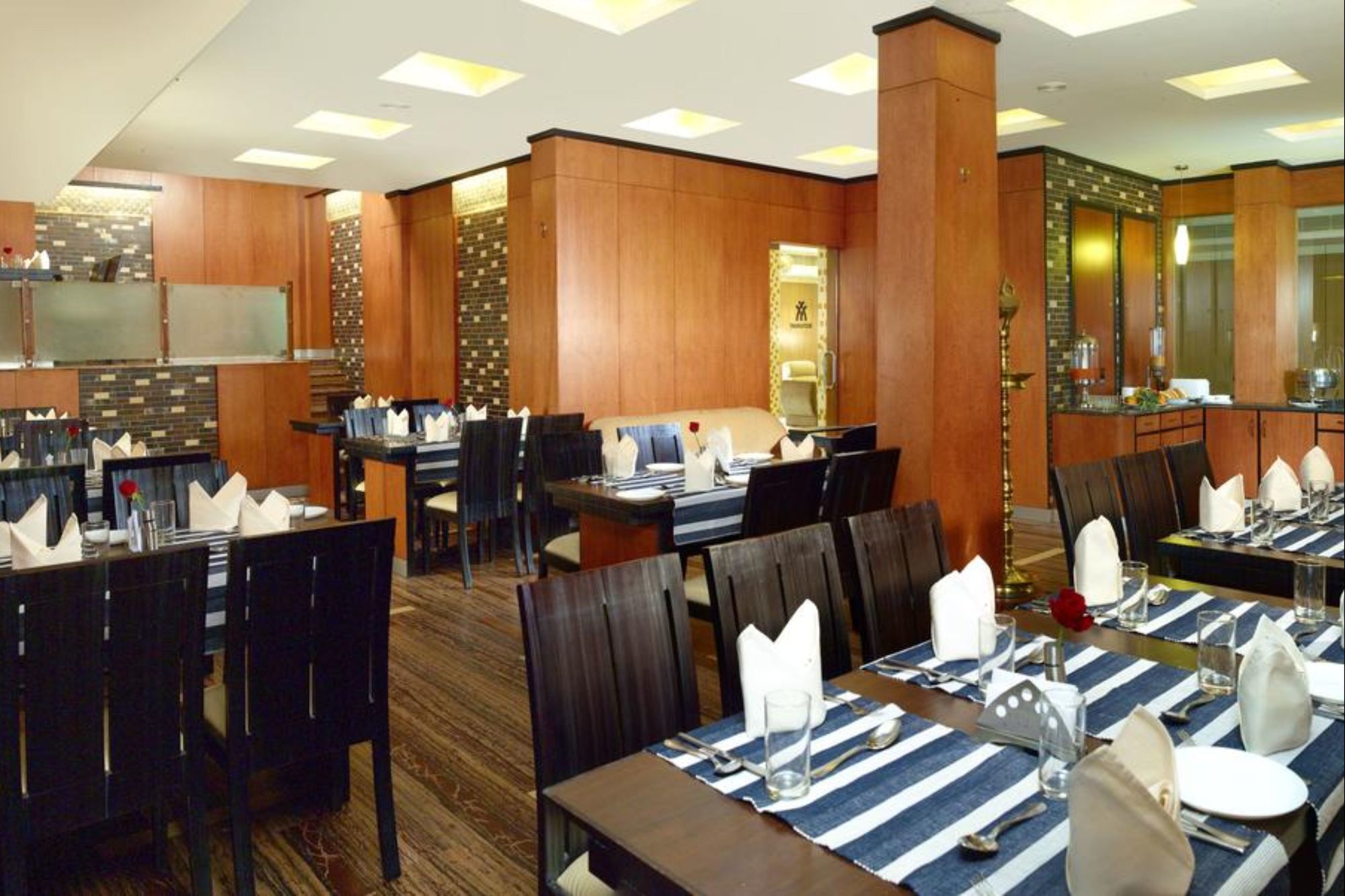 Hotel Archana Inn Kochi Buitenkant foto