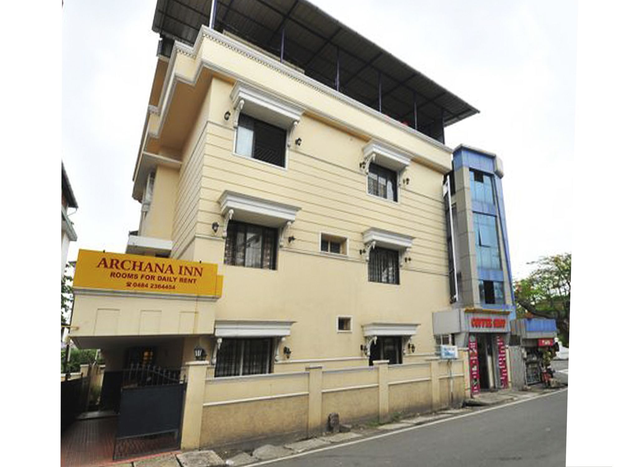 Hotel Archana Inn Kochi Buitenkant foto