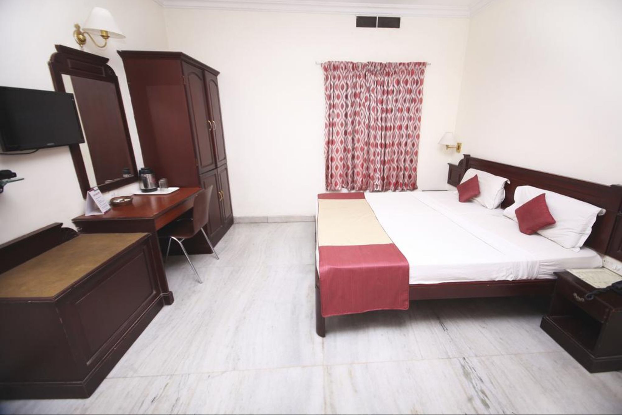Hotel Archana Inn Kochi Buitenkant foto