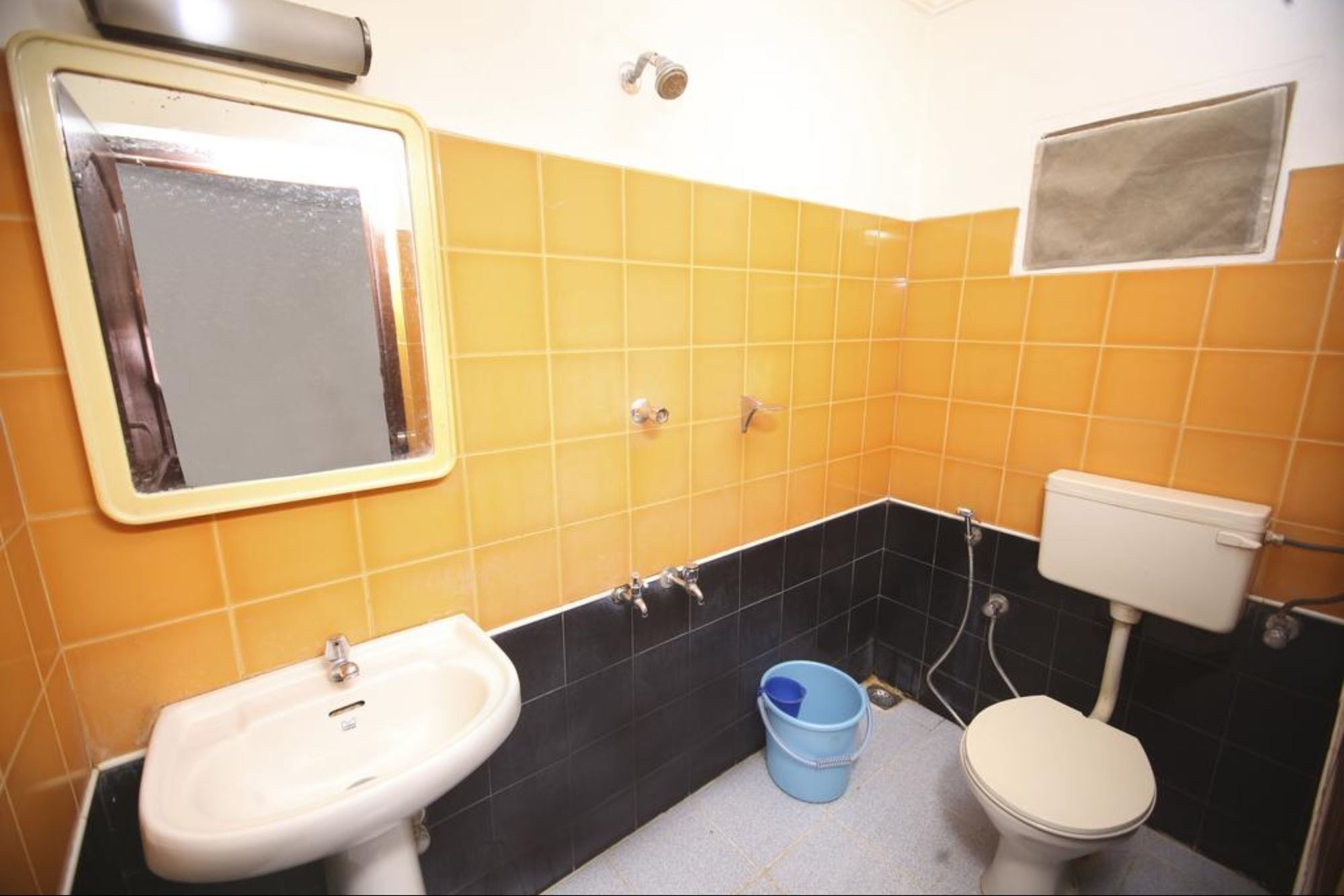 Hotel Archana Inn Kochi Buitenkant foto